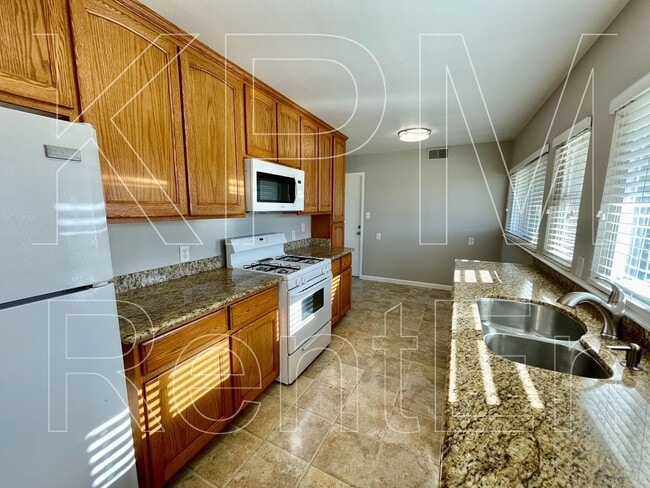 Building Photo - 1117 Brookside Rd