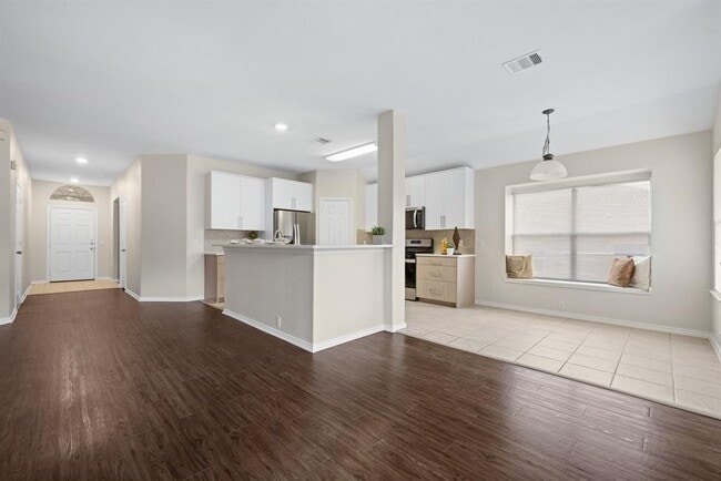 Foto del edificio - 3312 Porter Creek Cove