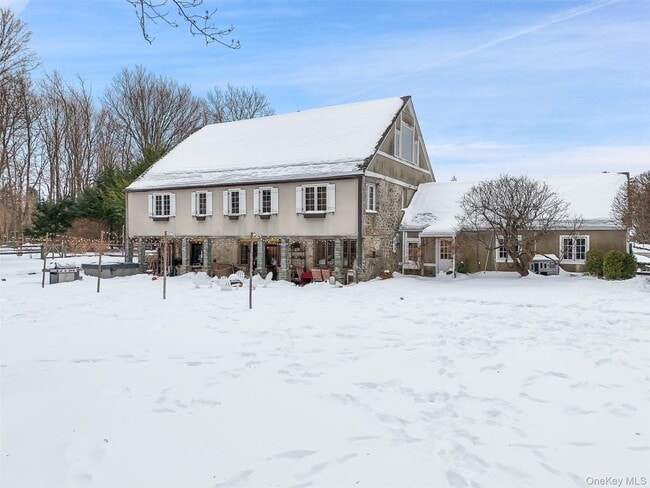 Foto del edificio - 15 High Ridge Rd