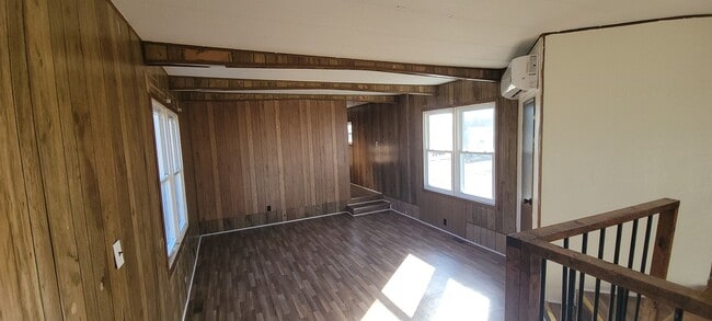 Foto del edificio - 2 BEDROOM 1 BATHROOM HOUSE FOR RENT