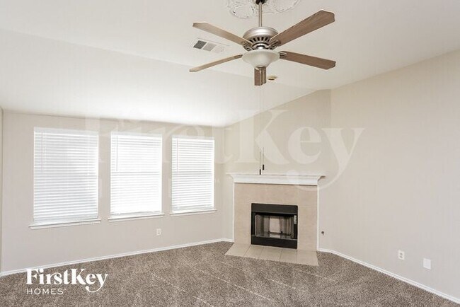 Foto del edificio - 9216 Oldwest Trail