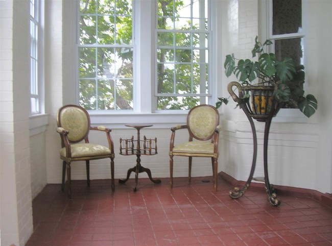 Foto del edificio - 19 Hamilton Ave