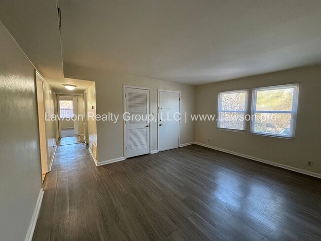 Building Photo - 954 Floyd Ave SW