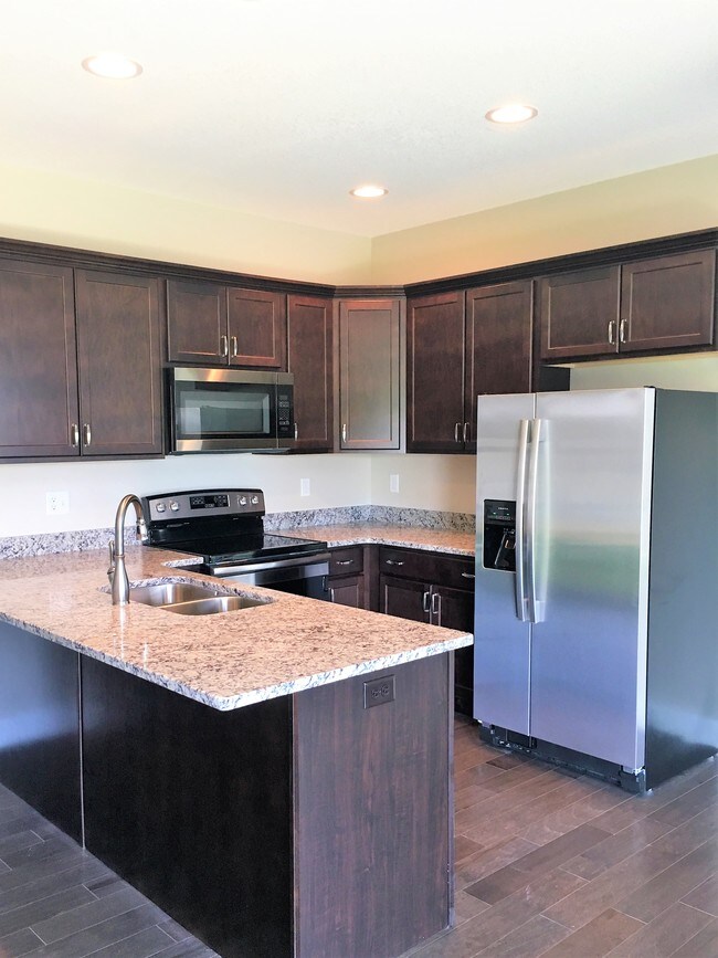 Building Photo - 756 Sedgegrass Dr