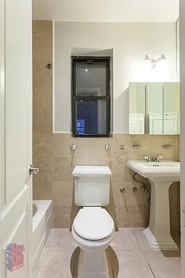 Building Photo - 34 Avenue B