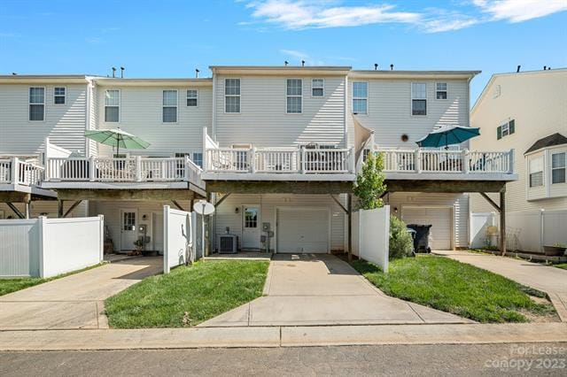 Building Photo - 9716 Blossom Hill Dr