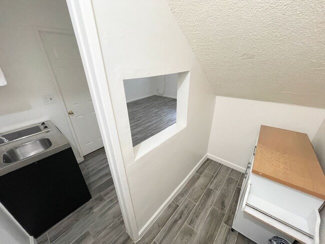 Foto del edificio - 14816 Gilmore St