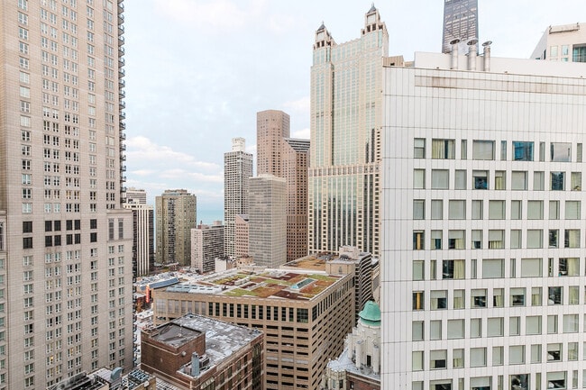 Foto del edificio - 1 E Delaware Pl