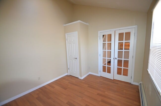 Building Photo - 670 Winona Ct