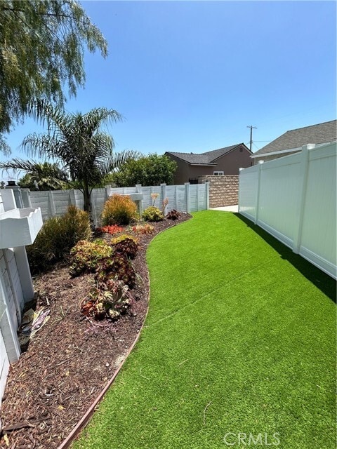 Foto del edificio - 12008 Roscoe Blvd