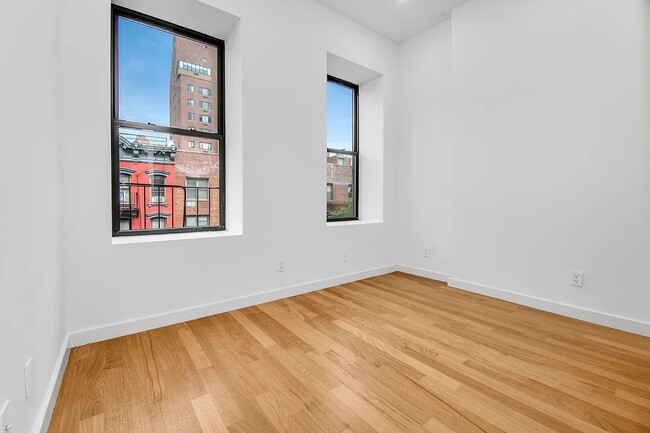 Foto del edificio - 212 E 29th St