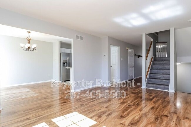 Building Photo - 15 York St