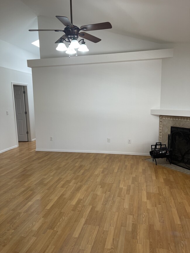 Building Photo - 4956 Beryl St