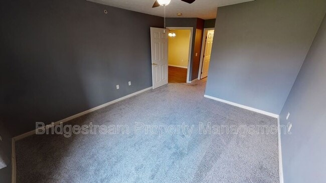 Building Photo - 3049 Westminster Dr