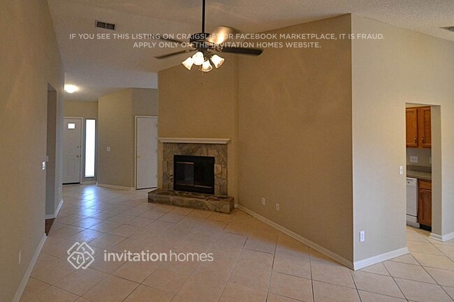 Building Photo - 3862 English Colony Dr N