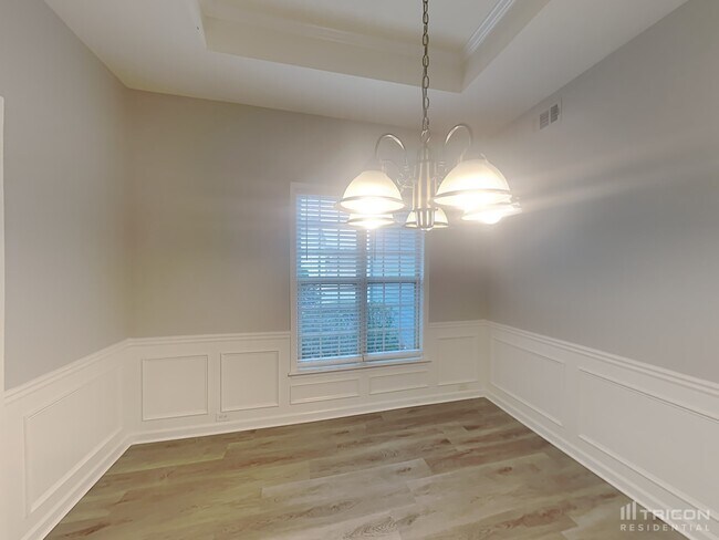 Foto del edificio - 654 Ivy Chase Loop