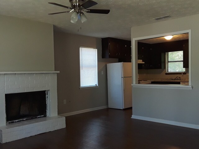 Foto del edificio - FB Highland Park, LLC