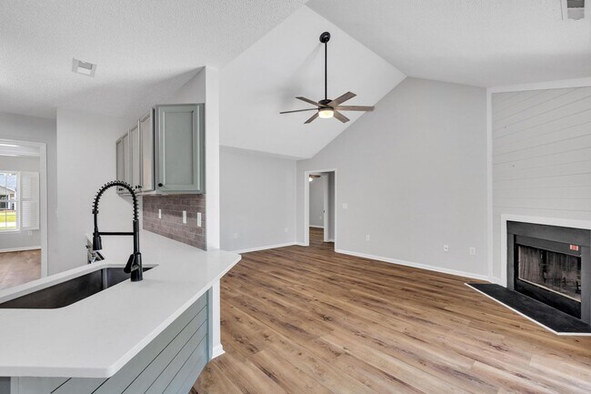 Foto del edificio - 3 bedroom Ranch in Justice Farm with FROG!