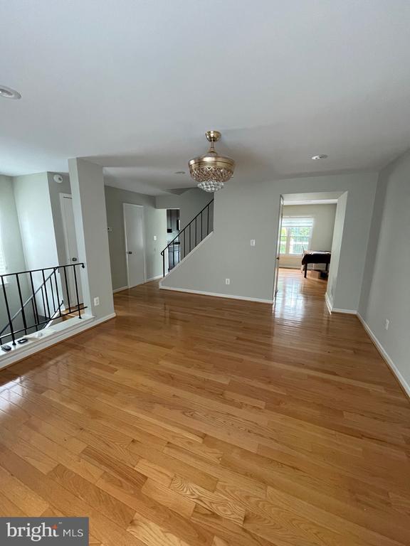 Foto del edificio - 656 Ivy League Ln