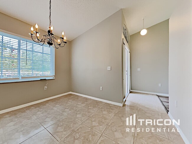 Building Photo - 3283 Dothan Ave