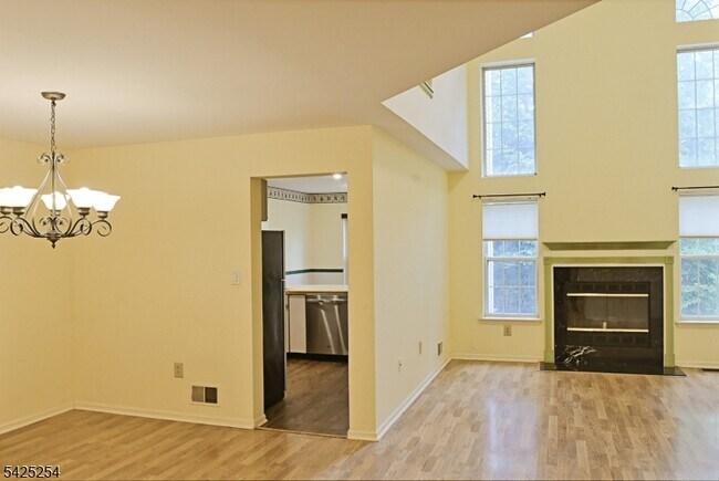 Foto del edificio - 61 Washington Ct