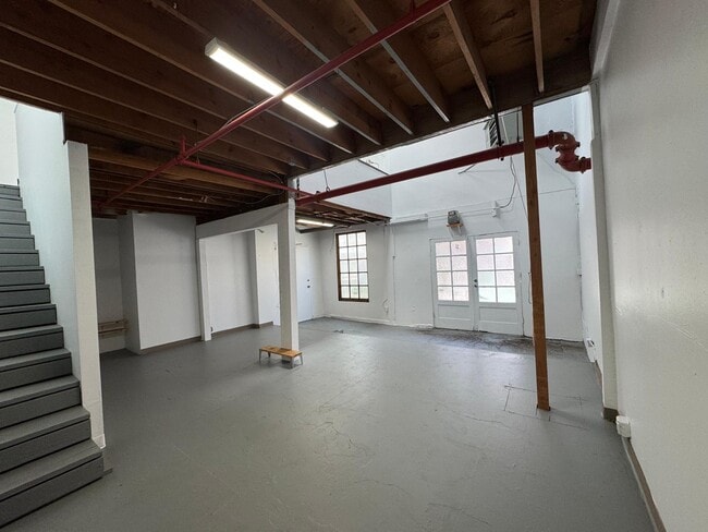 Building Photo - 4001 San Leandro St