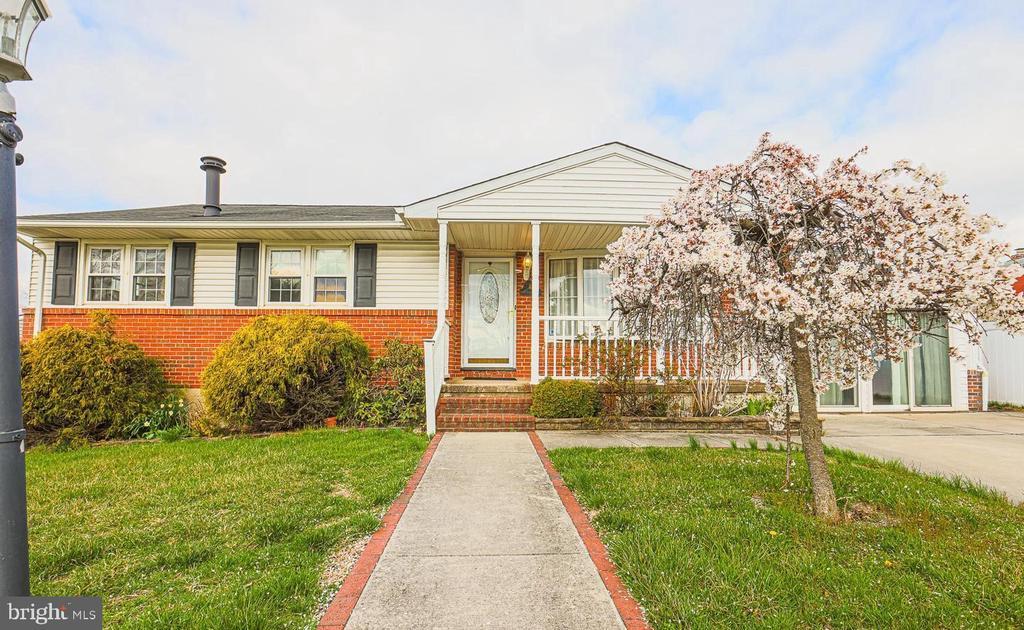 Foto principal - 8816 Richmond Ave