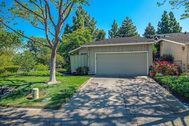 Photo - 2232 Oneida Cir Townhome