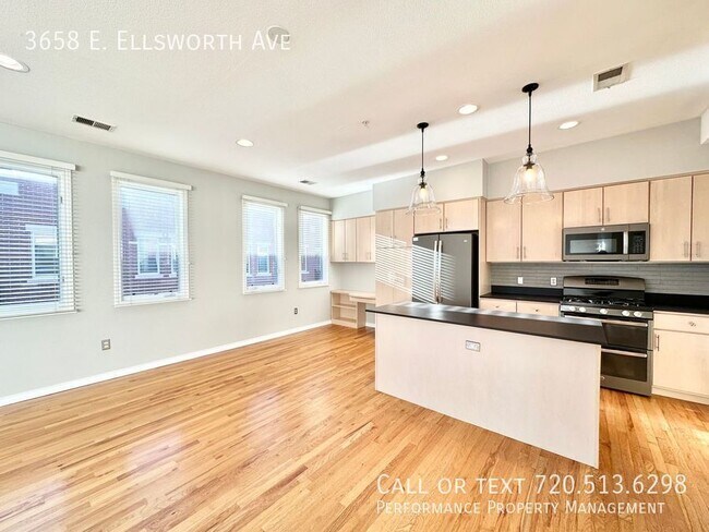 Foto del edificio - 3658 E Ellsworth Ave