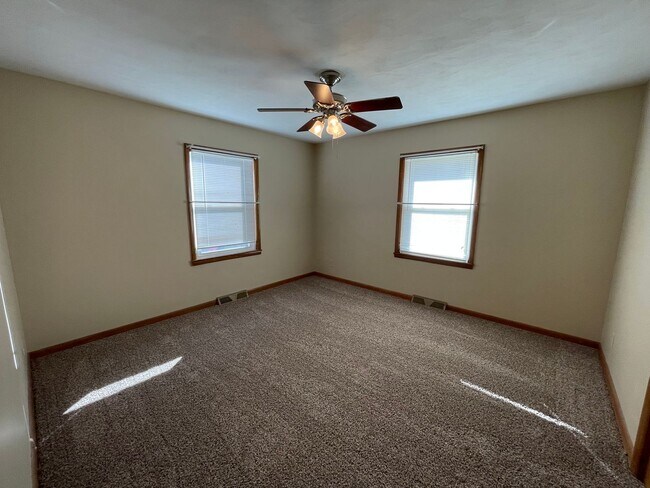 Foto del edificio - 2353 S Maryland Ave