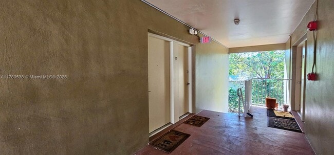 Building Photo - 6330 SW 79th St