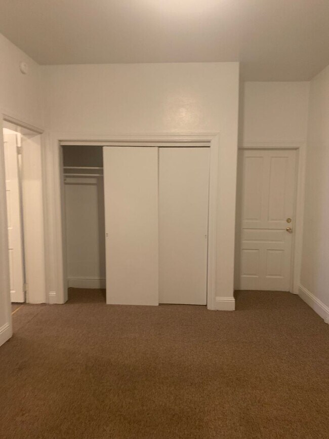 Foto del edificio - Available Now! 1st Floor 1 Bedroom-Downtow...