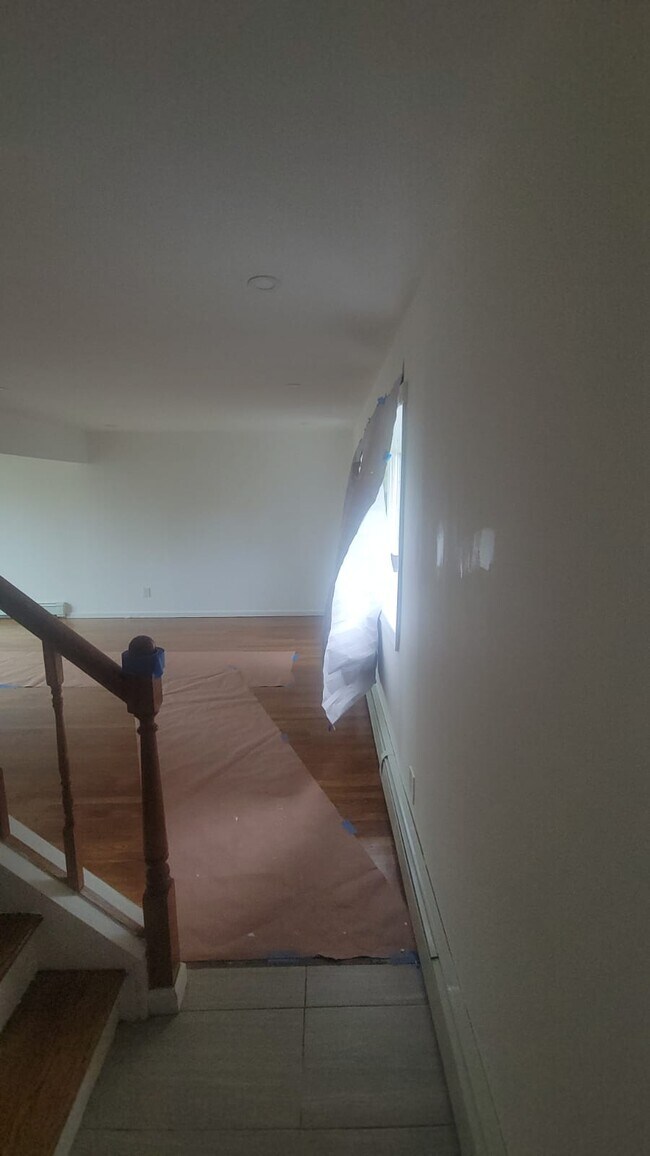 Building Photo - 36 Ventura Dr