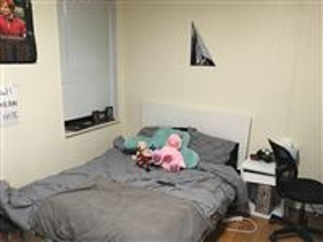 Foto del edificio - 9/1 No Fee! Full 2BR near Kenmore, BU, heat/hot water inc!