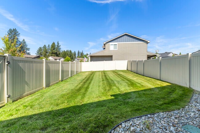 Building Photo - Orchard Land Duplexes