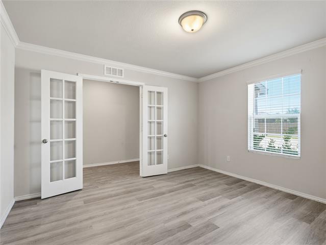 Building Photo - 933 Dressage Dr