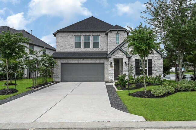 Building Photo - 7 Shumard Oak Dr