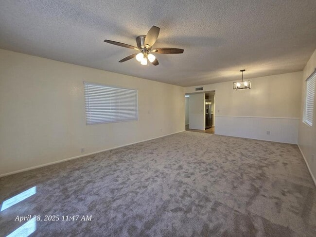 Building Photo - 1035 Hillcrest Dr