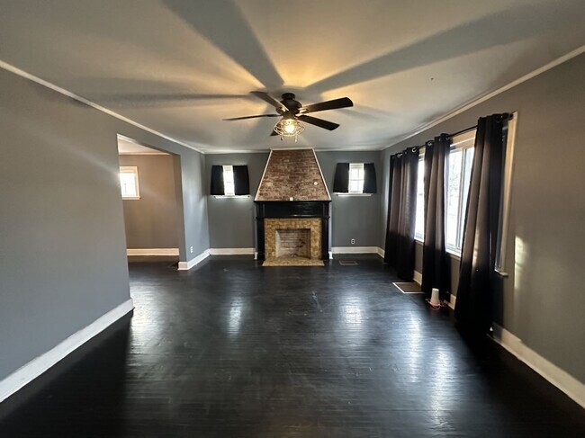 Foto del edificio - 610 Salisbury Rd