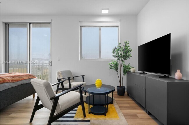 Foto del edificio - 650 SW 1st St