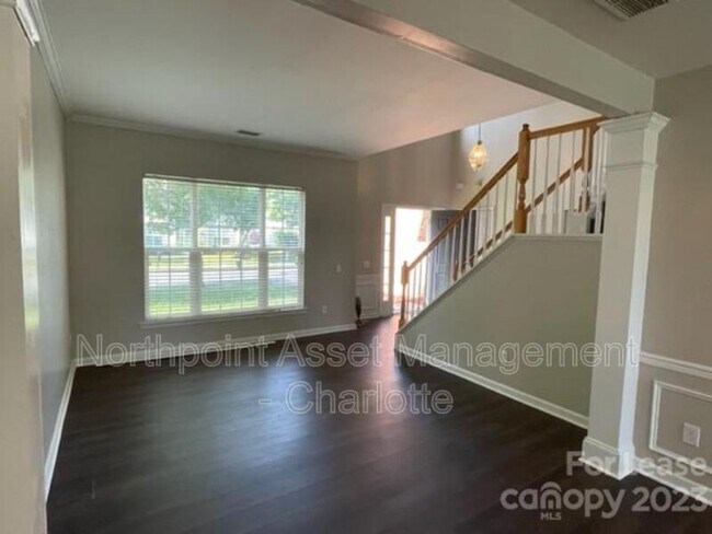 Building Photo - 2010 Arbor Crest Ct