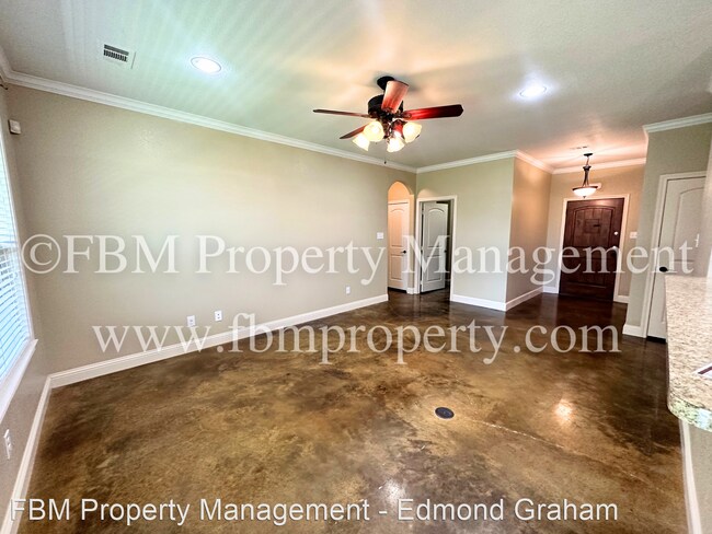 Foto del edificio - 3 br, 2 bath House - 408 Centennial Ave