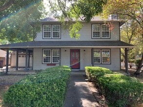 Building Photo - 16 Capshaw Ct