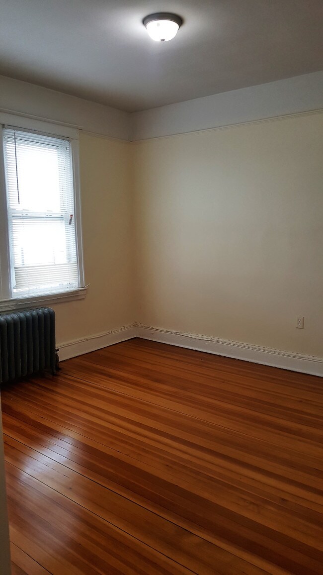 Foto del edificio - 4811 Wilder Ave