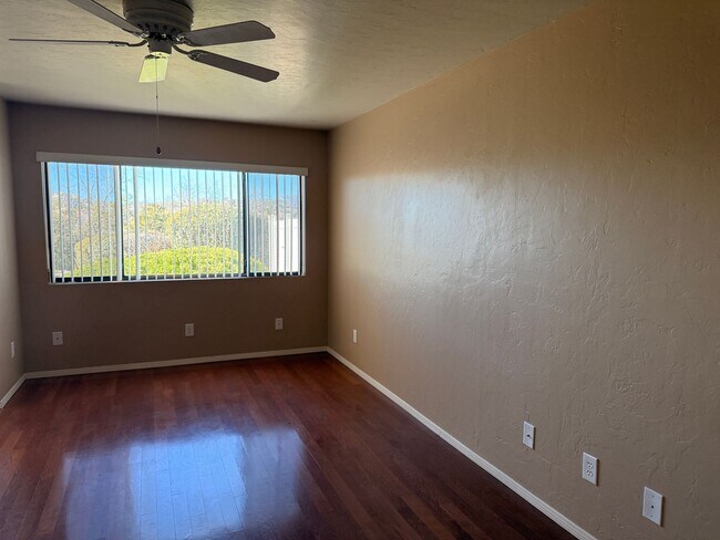 Foto del edificio - 2165 Elkhorn Dr