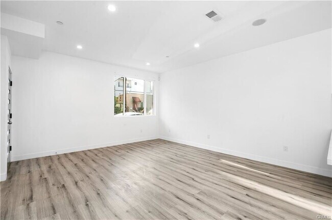 Foto del edificio - 10857 Morrison St
