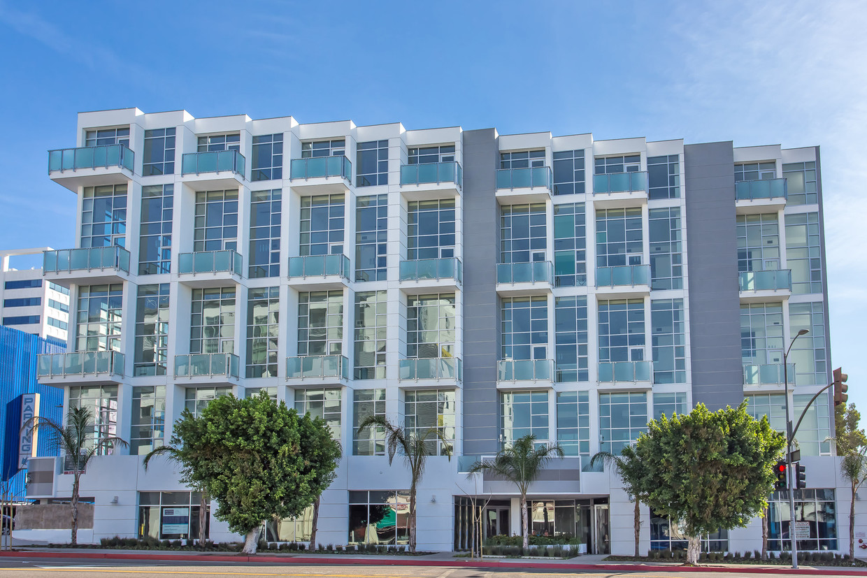 Primary Photo - The Lofts on La Brea