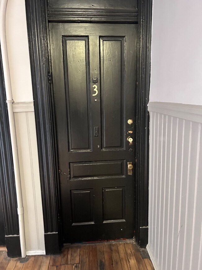 Foto del edificio - 24 W Court - Unit 3