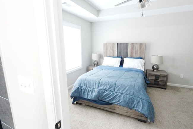 Foto del edificio - 210 Brittany Pointe Ln