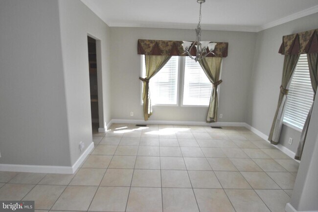 Building Photo - 14514 Lake Central Dr